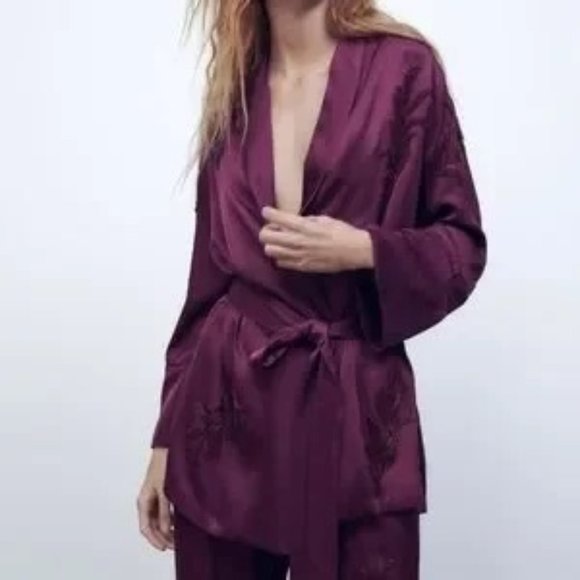 Women's Zara Embroidered Beaded Open Kimono With Matching Tied Belt Size XL - Picture 5 of 7